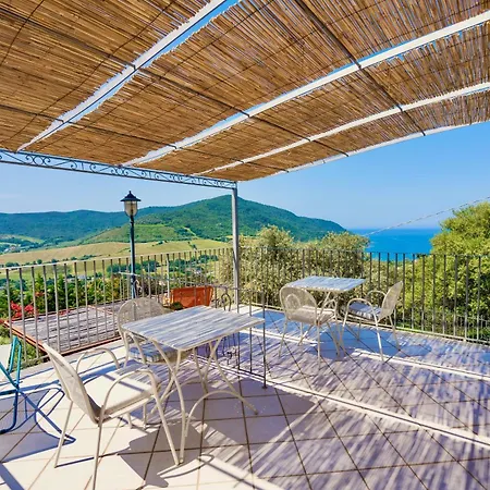 Baia Di Trentova Couette-café