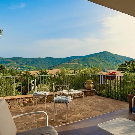 Bed & Breakfast Baia Di Trentova 3*