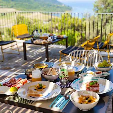 Baia Di Trentova Couette-café 4*