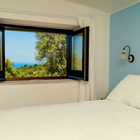 Baia Di Trentova Bed & Breakfast