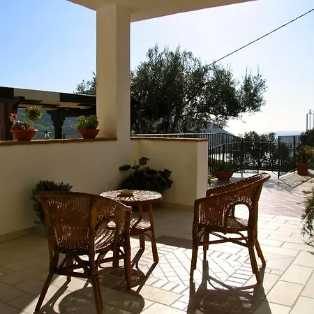 Baia Di Trentova Bed & Breakfast 3*